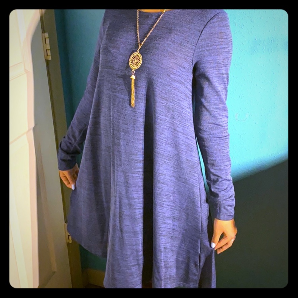 Blue long sleeve dress . With free necklace !